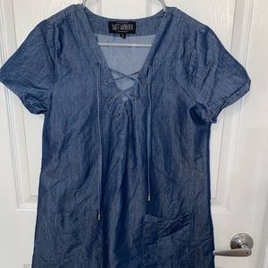 Cute fun denim dress! Fabric is soft!